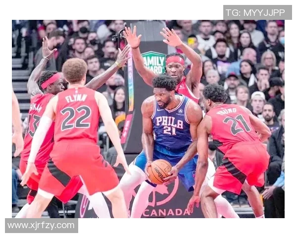 76人逆转活塞精彩对决乔尔恩比德领衔球队展现强大实力